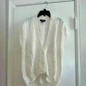 Cable knit cardigan. Chucky. Oversized. Boxy. Cap sleeve. Large button. Size M